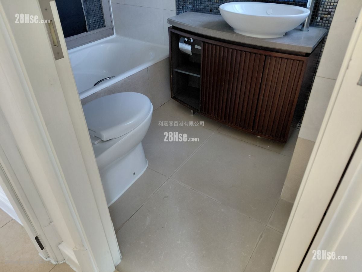 首都 租盘 3 房 , 2 浴室 680 平方尺