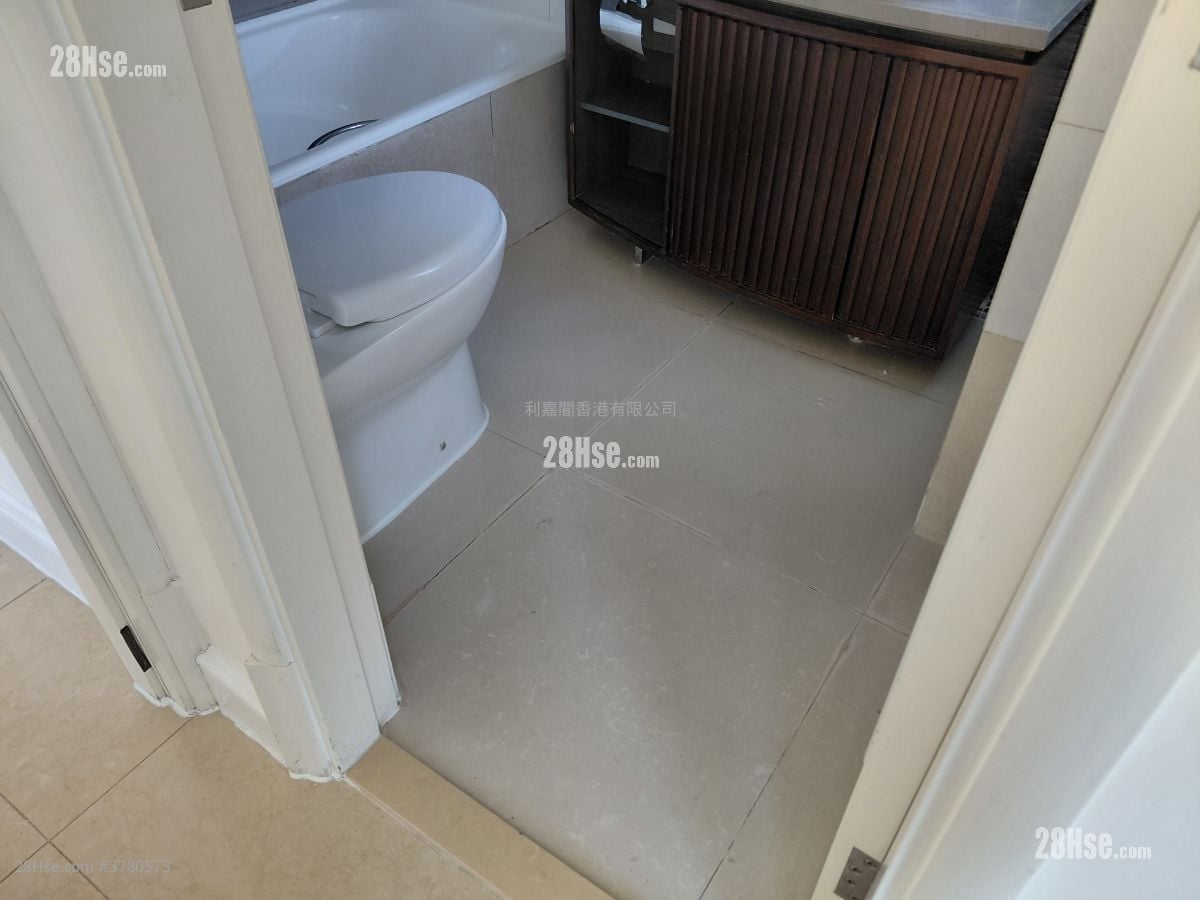 首都 租盘 3 房 , 2 浴室 680 平方尺