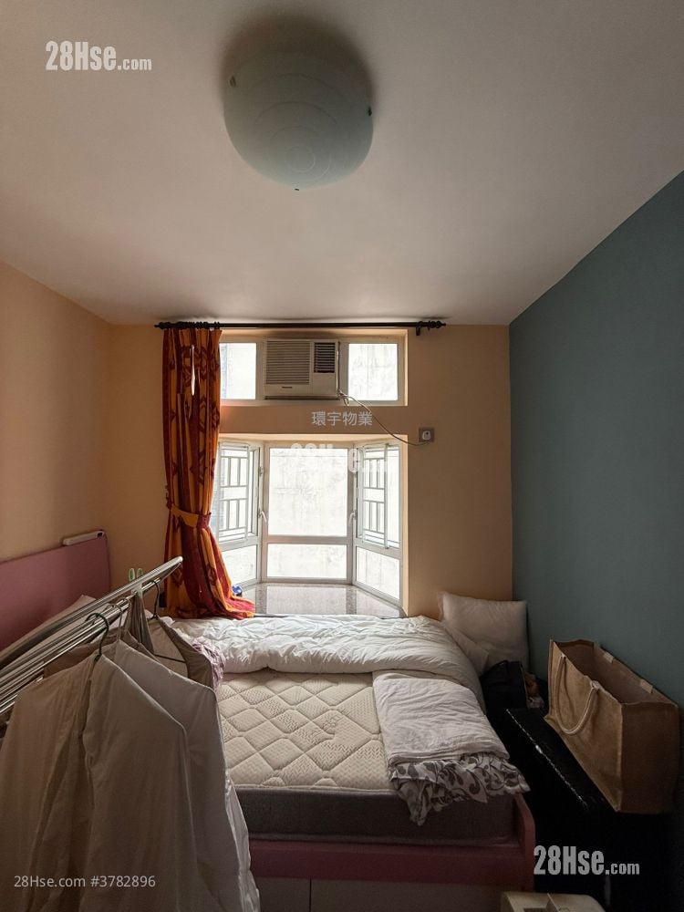 Riviera Gardens Sell 3 Bedrooms , 2 Bathrooms 592 ft²