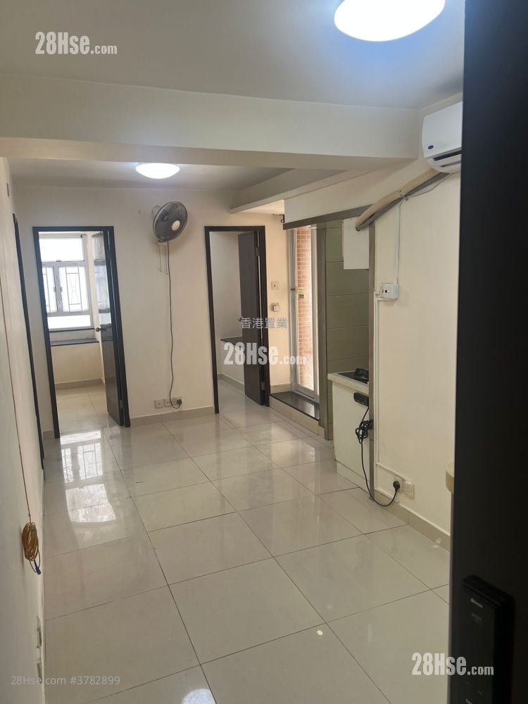 King Wang Heights Rental 2 Bedrooms , 1 Bathroom 309 ft²