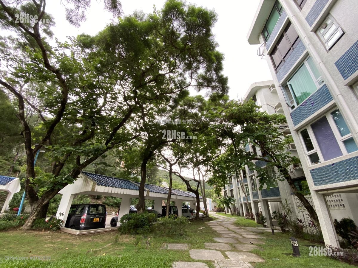 Rosary Villas Sell 3 Bedrooms , 2 Bathrooms 1,431 ft²