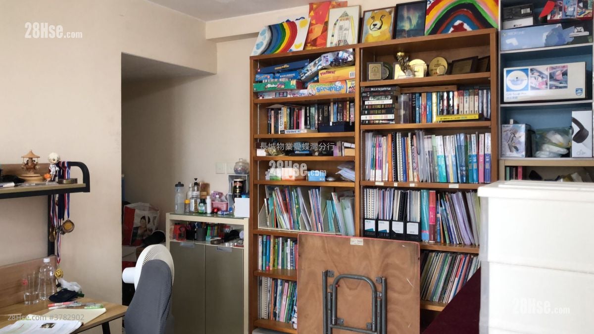 Tung Tao Court Sell 666 ft²