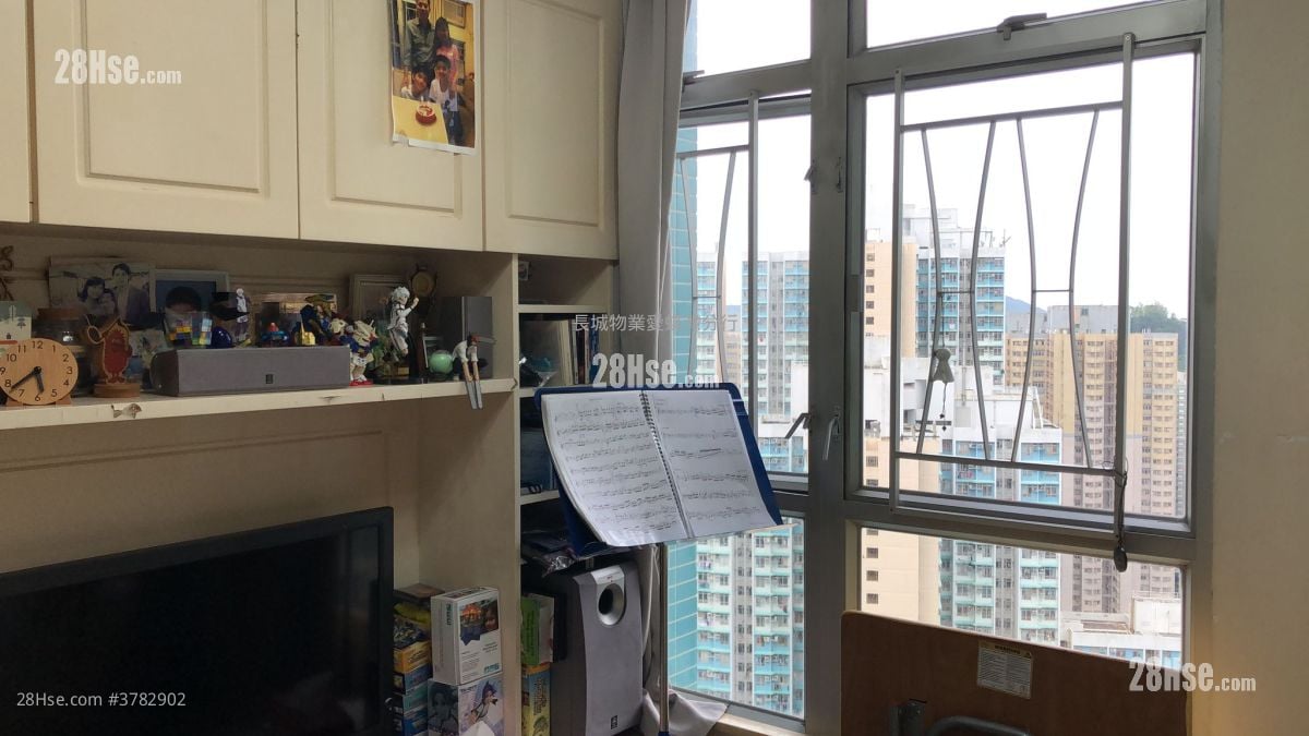 Tung Tao Court Sell 666 ft²