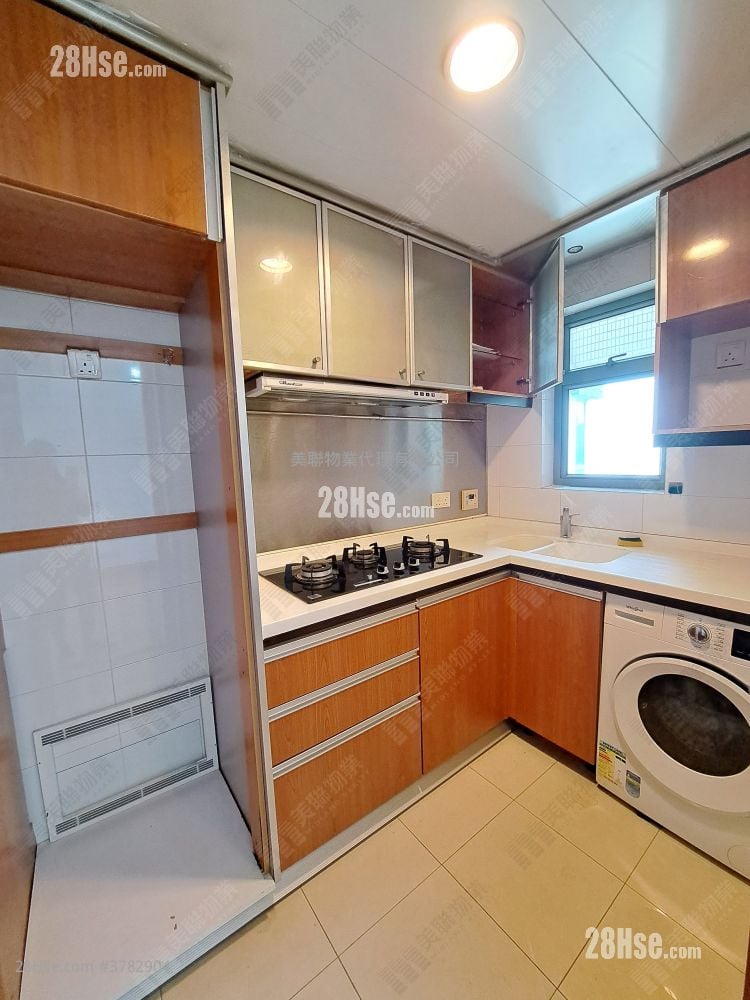 Aquamarine Sell 2 Bedrooms , 1 Bathroom 496 ft²