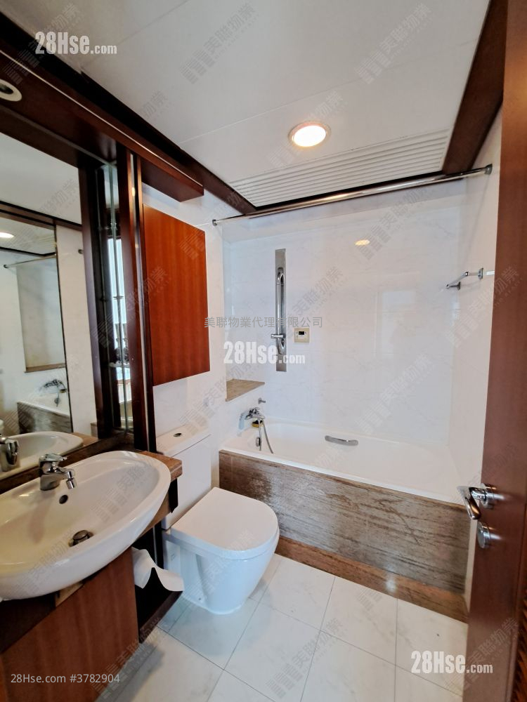 Aquamarine Sell 2 Bedrooms , 1 Bathroom 496 ft²