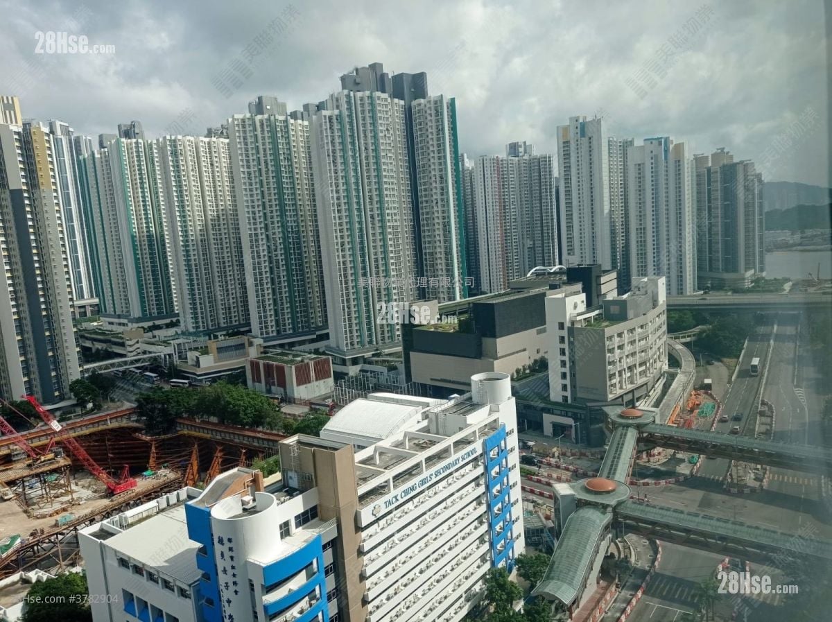 Aquamarine Sell 2 Bedrooms , 1 Bathroom 496 ft²