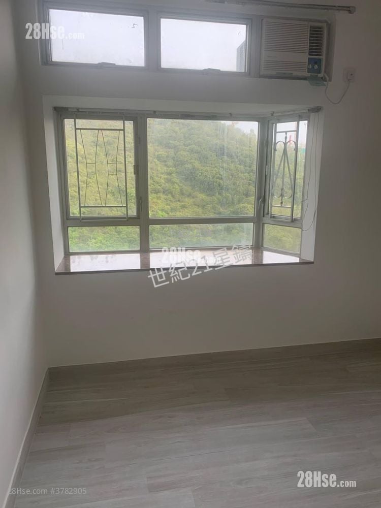 South Horizons Rental 3 Bedrooms , 2 Bathrooms 736 ft²