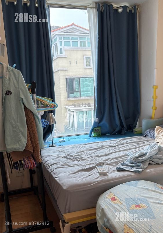 Villa Pinada House Sell 3 Bedrooms , 1 Bathroom 655 ft²