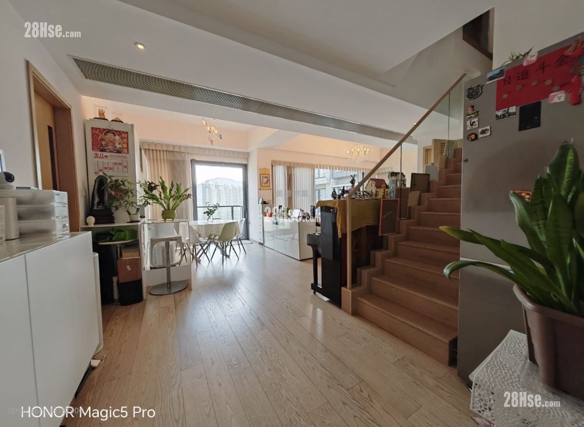 The Visionary Sell 1,489 ft²