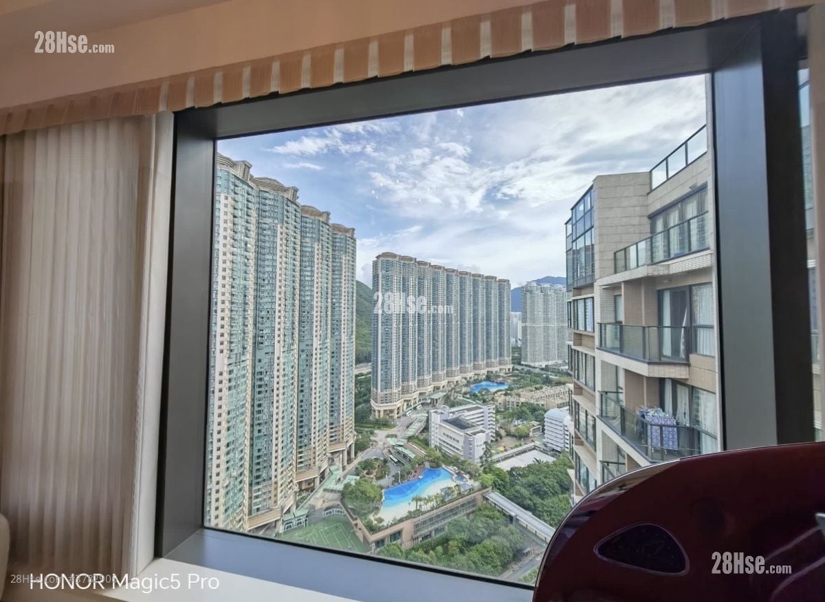 The Visionary Sell 1,489 ft²