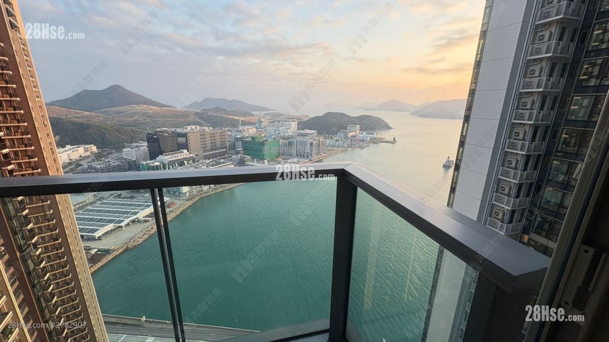 Marini Sell 2 Bedrooms 545 ft²