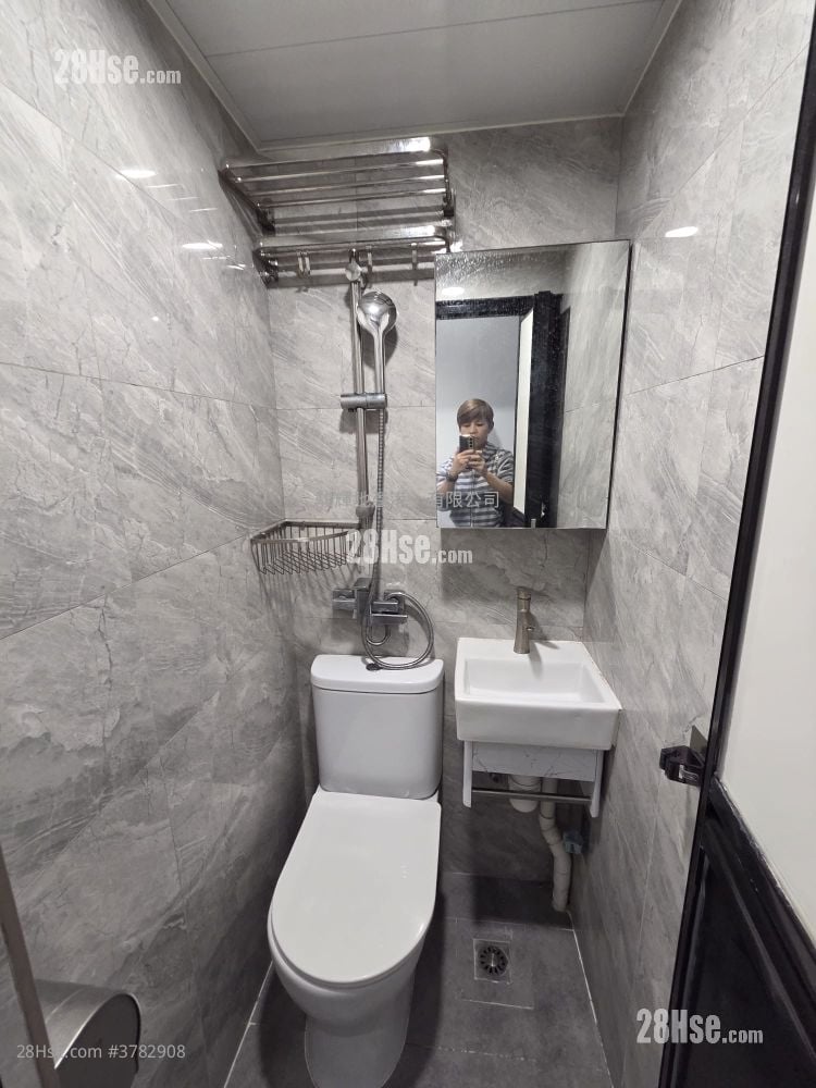 华敦大厦 租盘 1 房 , 1 浴室 150 平方尺