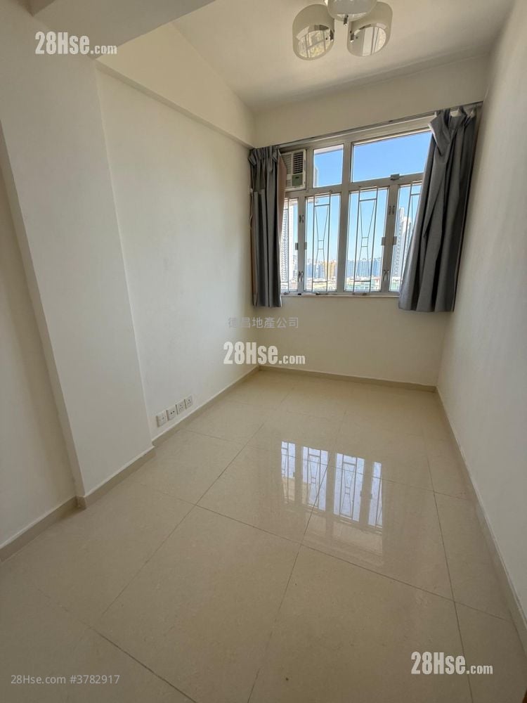 友诚大厦 租盘 2 房 , 1 浴室 376 平方尺