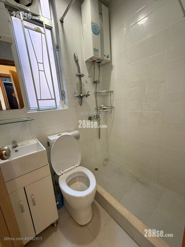 友诚大厦 租盘 2 房 , 1 浴室 376 平方尺