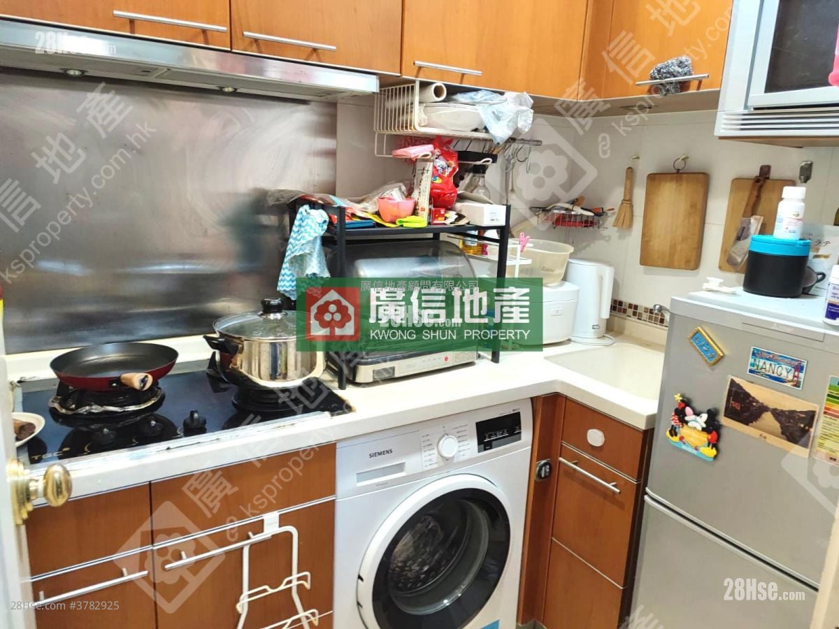 The Prominence Sell 1 Bedroom , 1 Bathroom 342 ft²