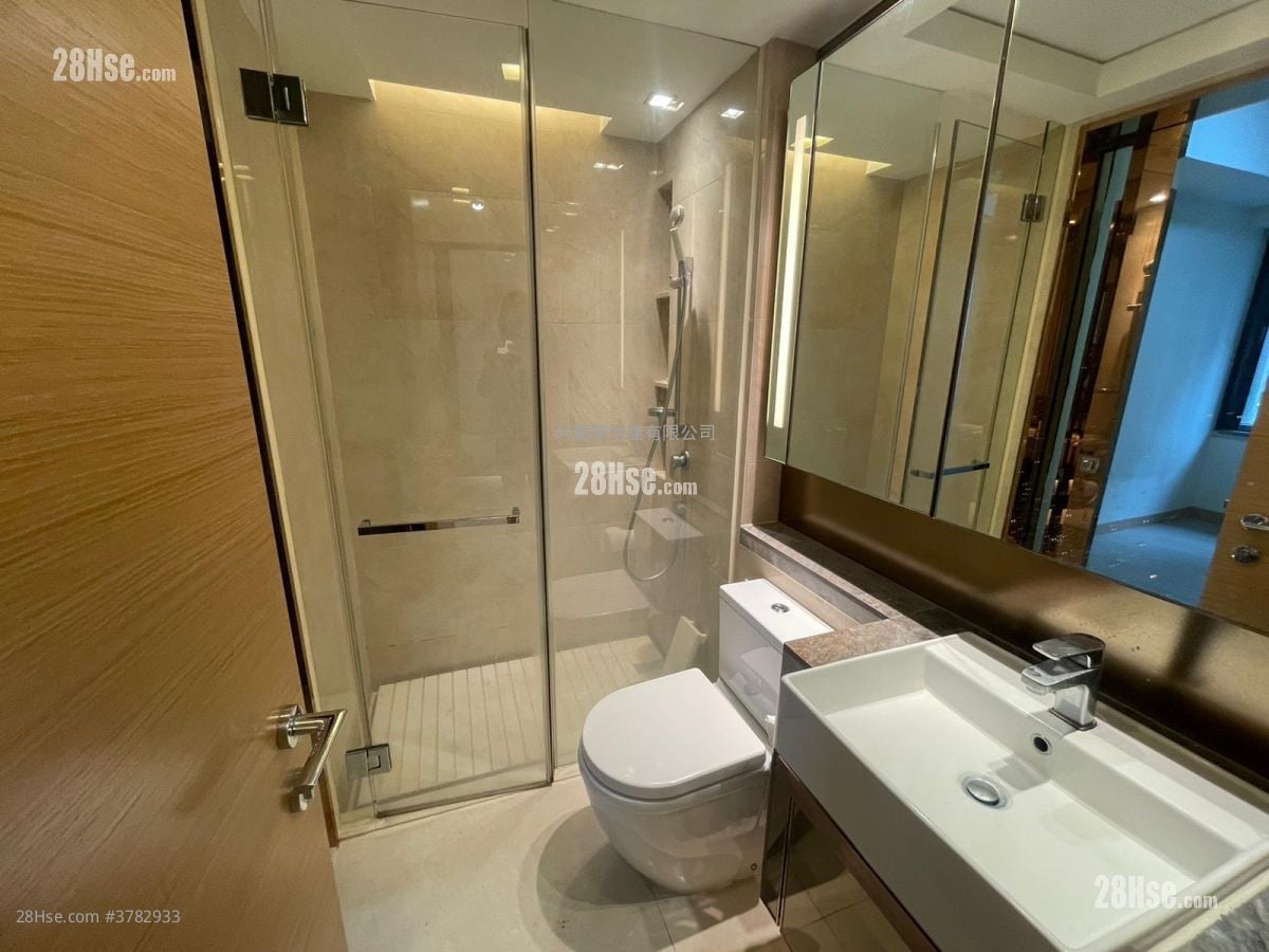 Century Link Sell 1 Bedroom 379 ft²