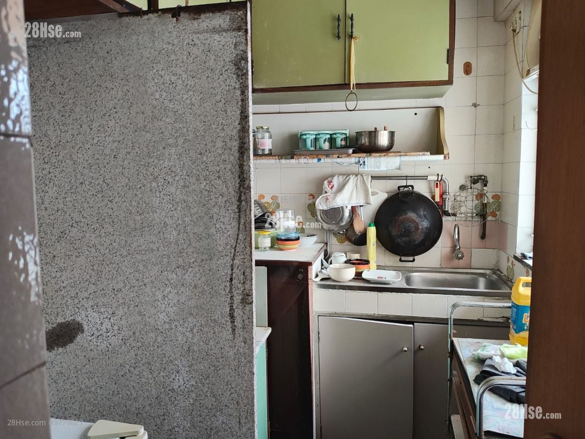 华员邨 售盘 3 房 , 1 浴室 549 平方尺