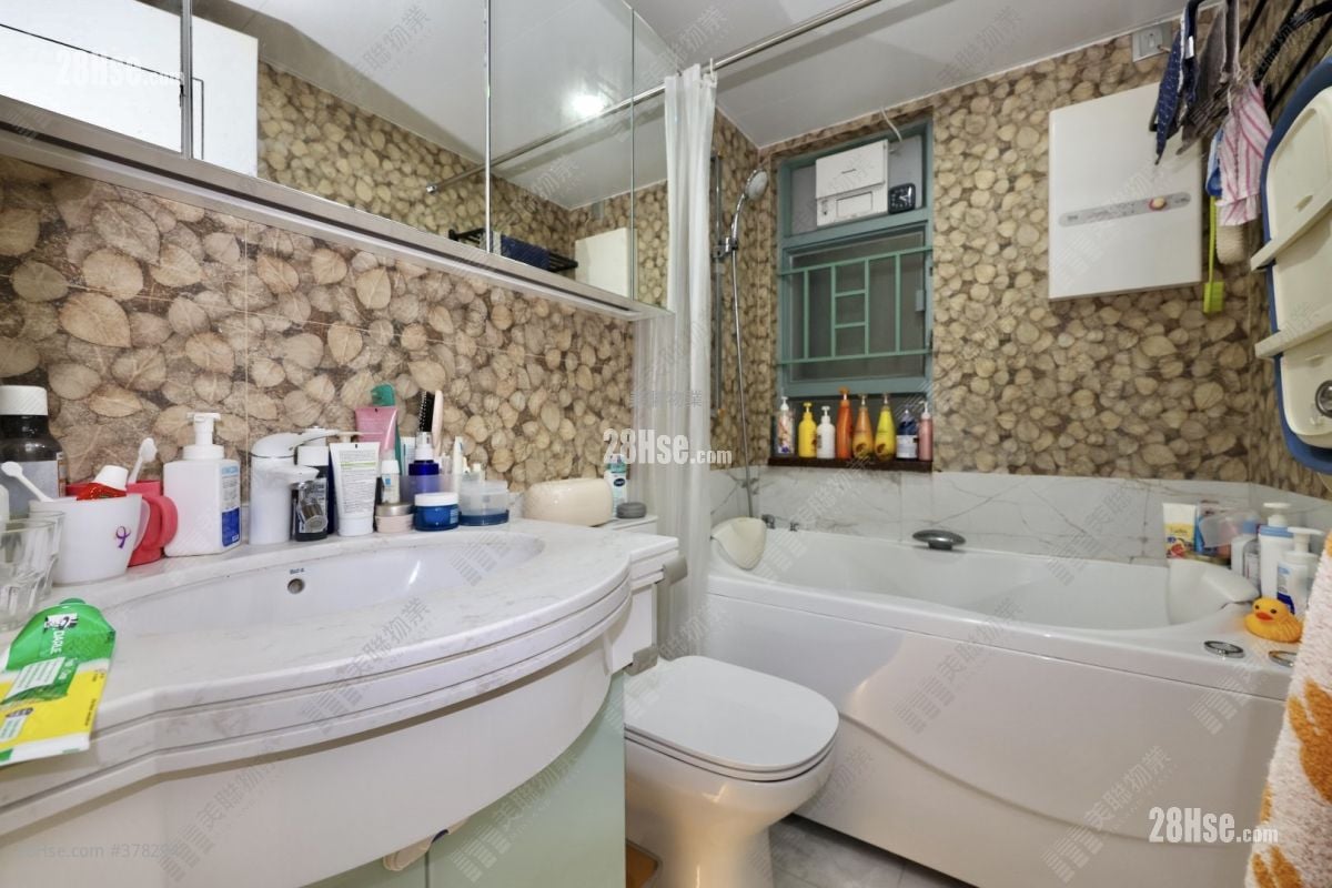 东堤湾畔 售盘 2 房 531 平方尺