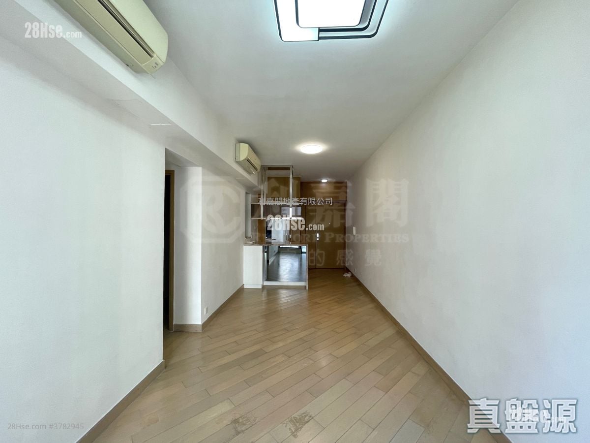 The Wings Sell 4 Bedrooms , 2 Bathrooms 827 ft²