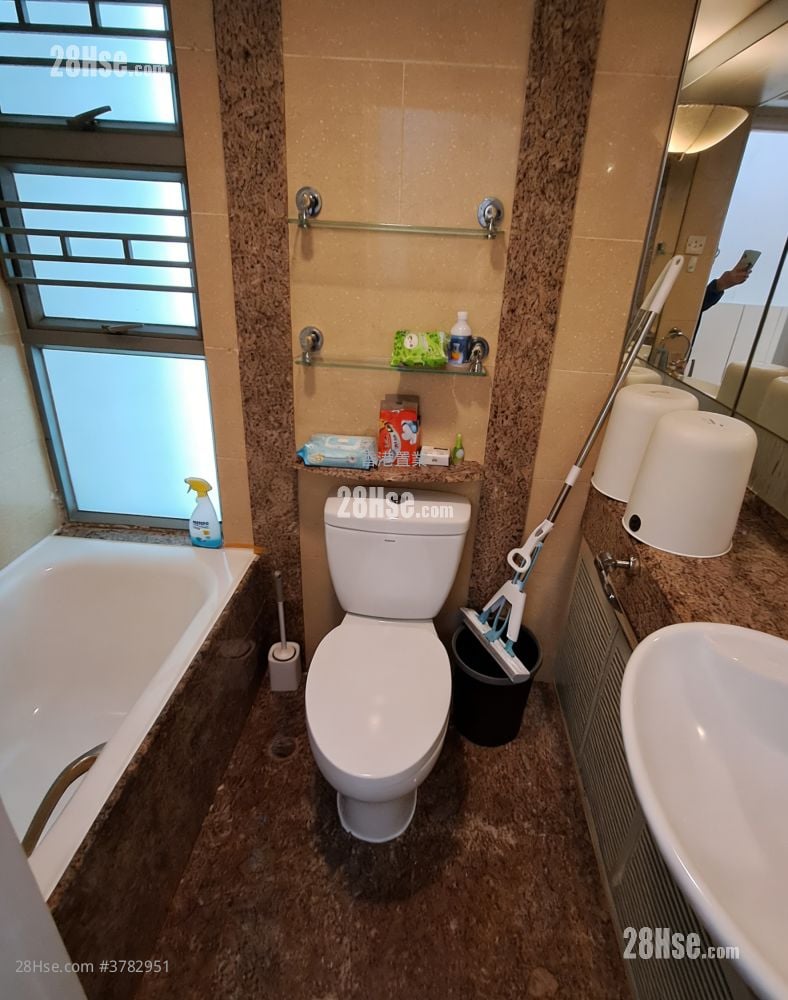 凯帆轩 租盘 2 房 , 1 浴室 460 平方尺