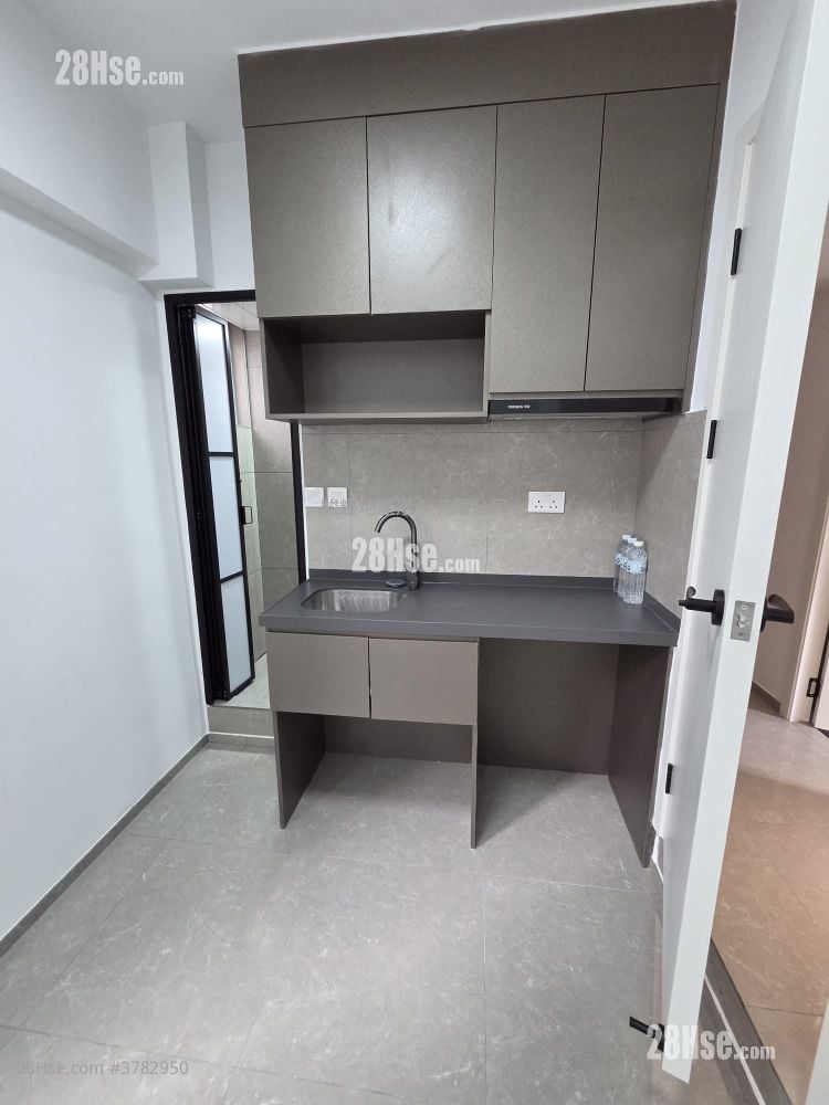 Pollock Building Rental Studio , 1 Bathroom 160 ft²