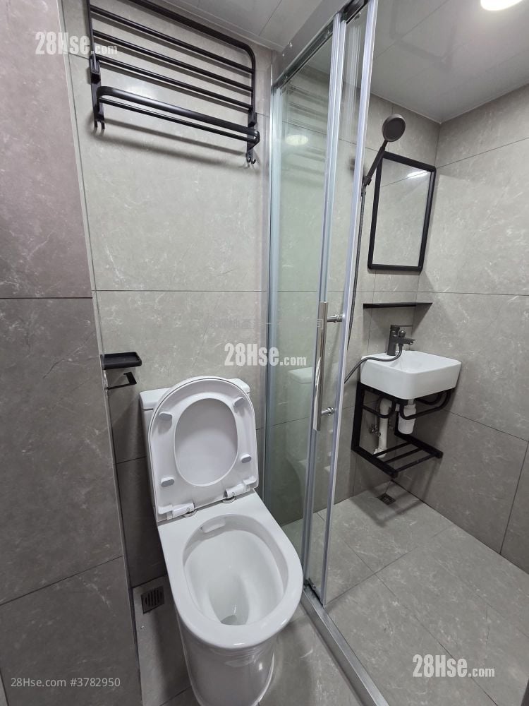 Pollock Building Rental Studio , 1 Bathroom 160 ft²