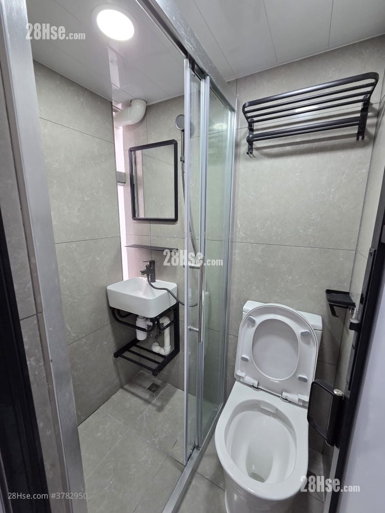 Pollock Building Rental Studio , 1 Bathroom 160 ft²