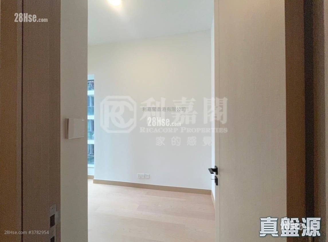 Seasons Place 租盘 2 房 , 1 浴室 441 平方尺