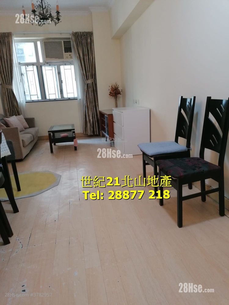 Pak Lee Building Sell 3 Bedrooms , 1 Bathroom 670 ft²