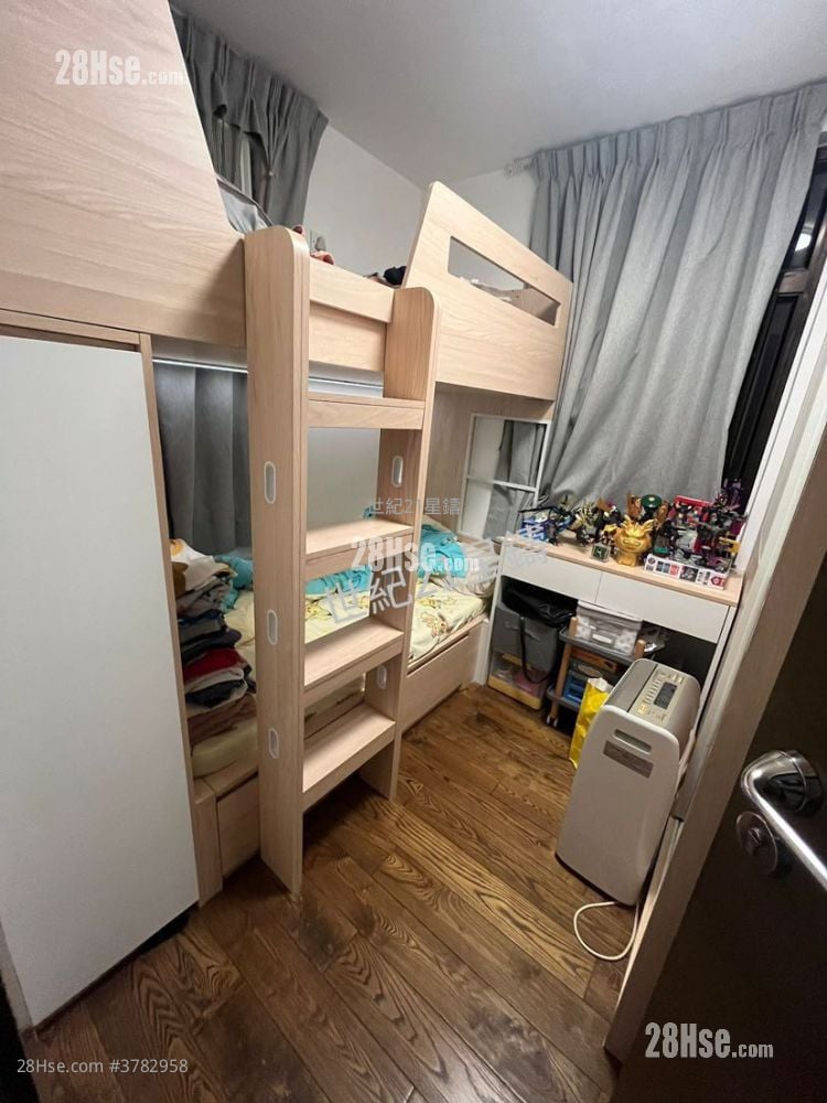 Chi Fu Fa Yuen Sell 2 Bedrooms , 1 Bathroom 439 ft²