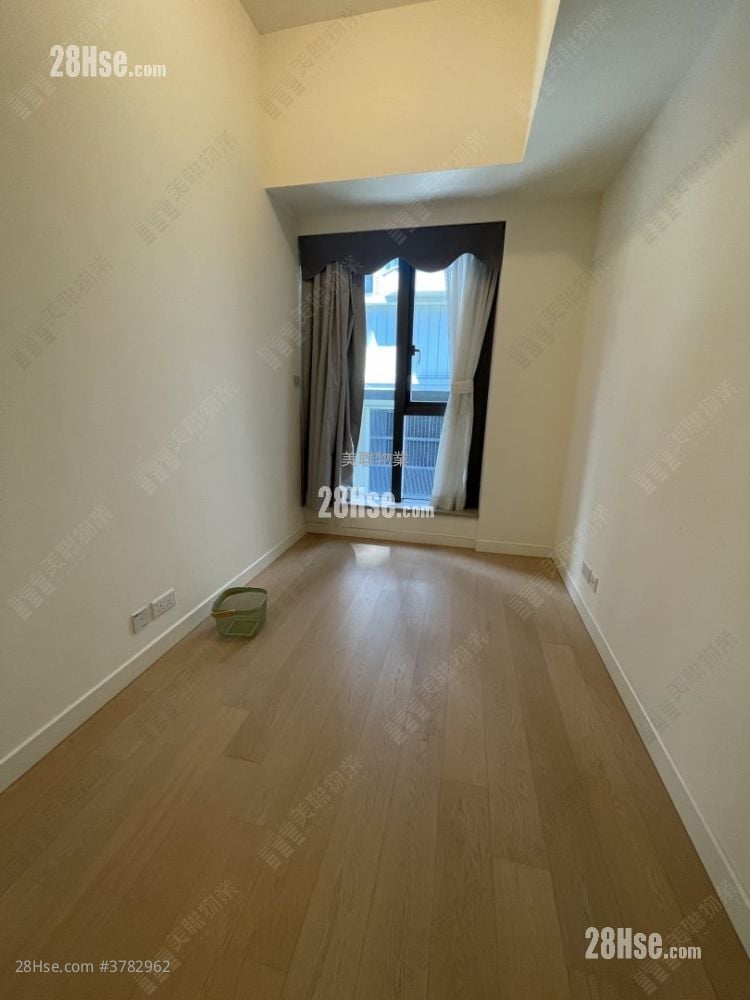 Oasis Kai Tak Sell 4 Bedrooms , 3 Bathrooms 1,360 ft²