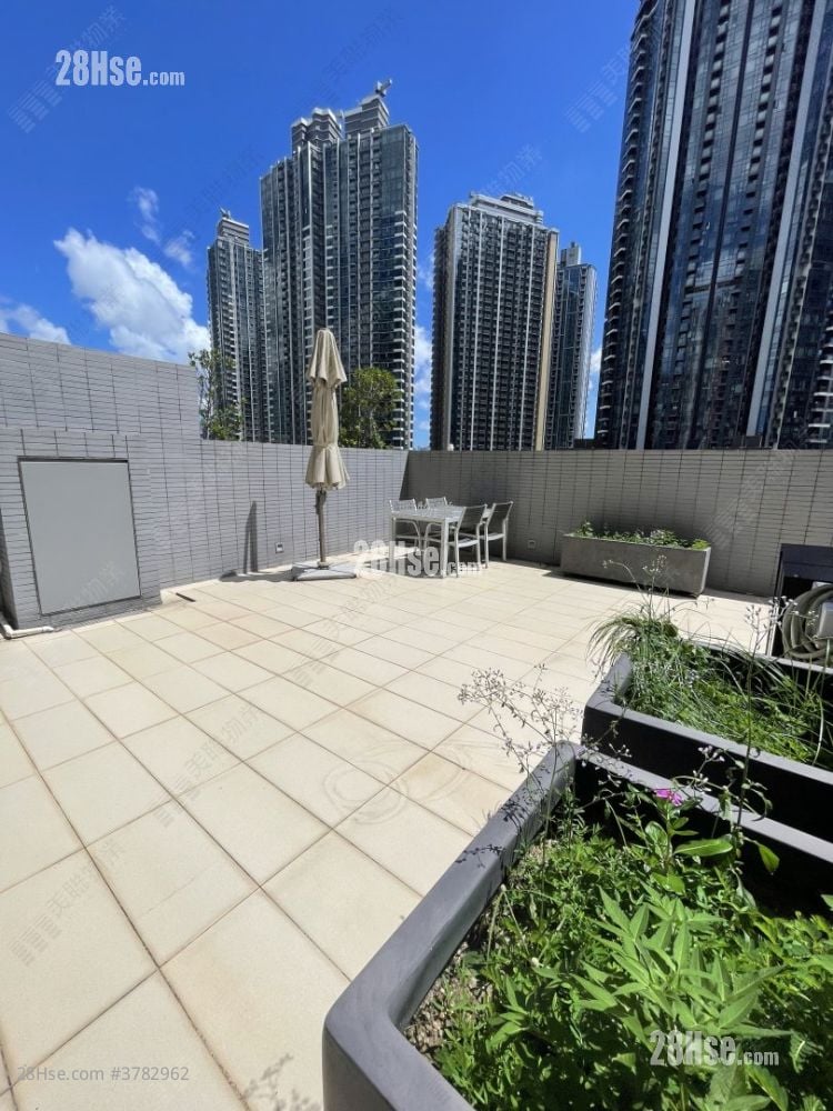 Oasis Kai Tak Sell 4 Bedrooms , 3 Bathrooms 1,360 ft²