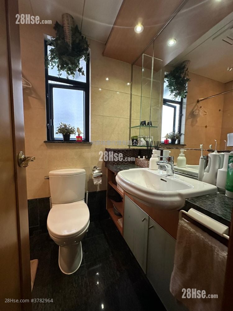 Park Island Sell 2 Bedrooms , 1 Bathroom 537 ft²