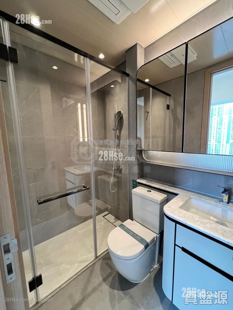 Seasons Place 租盘 1 房 , 1 浴室 323 平方尺