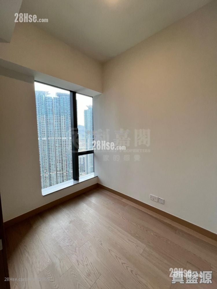 Seasons Place 租盘 1 房 , 1 浴室 323 平方尺