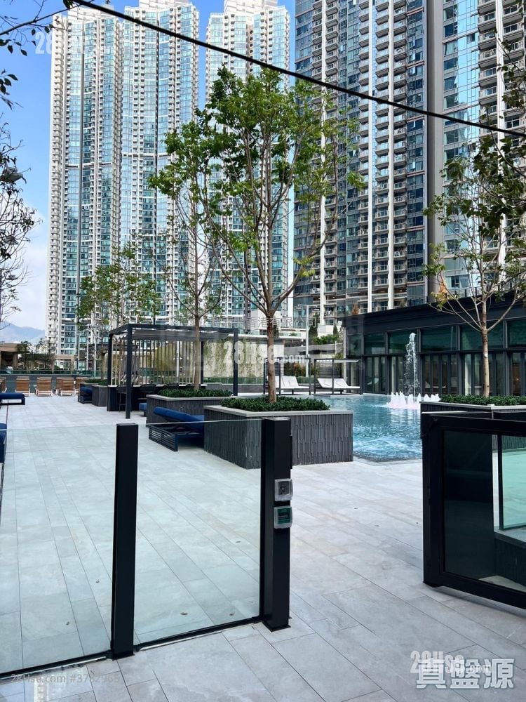 Seasons Place 租盘 1 房 , 1 浴室 323 平方尺