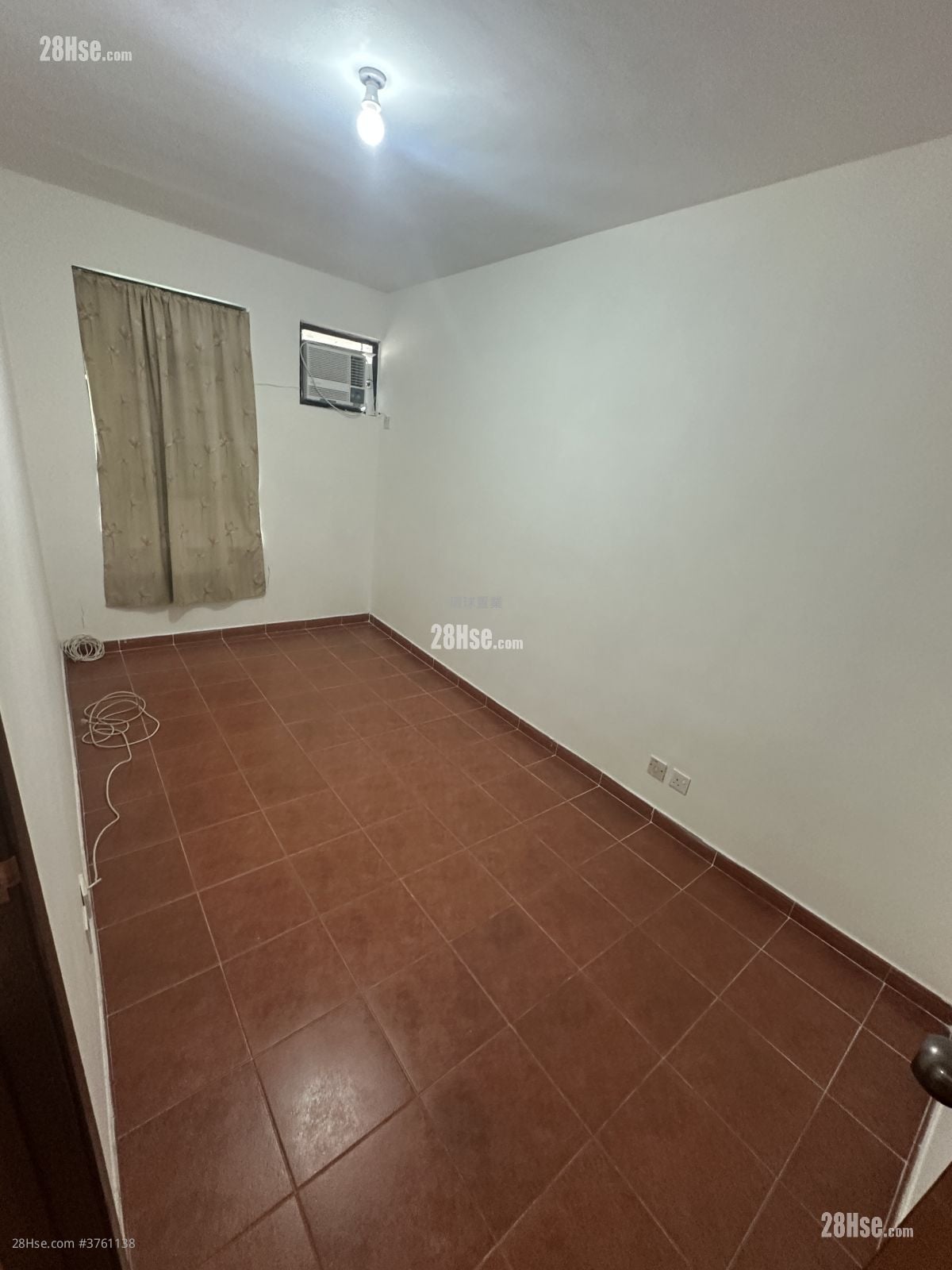 Village Rental 3 Bedrooms , 1 Bathroom 630 ft²