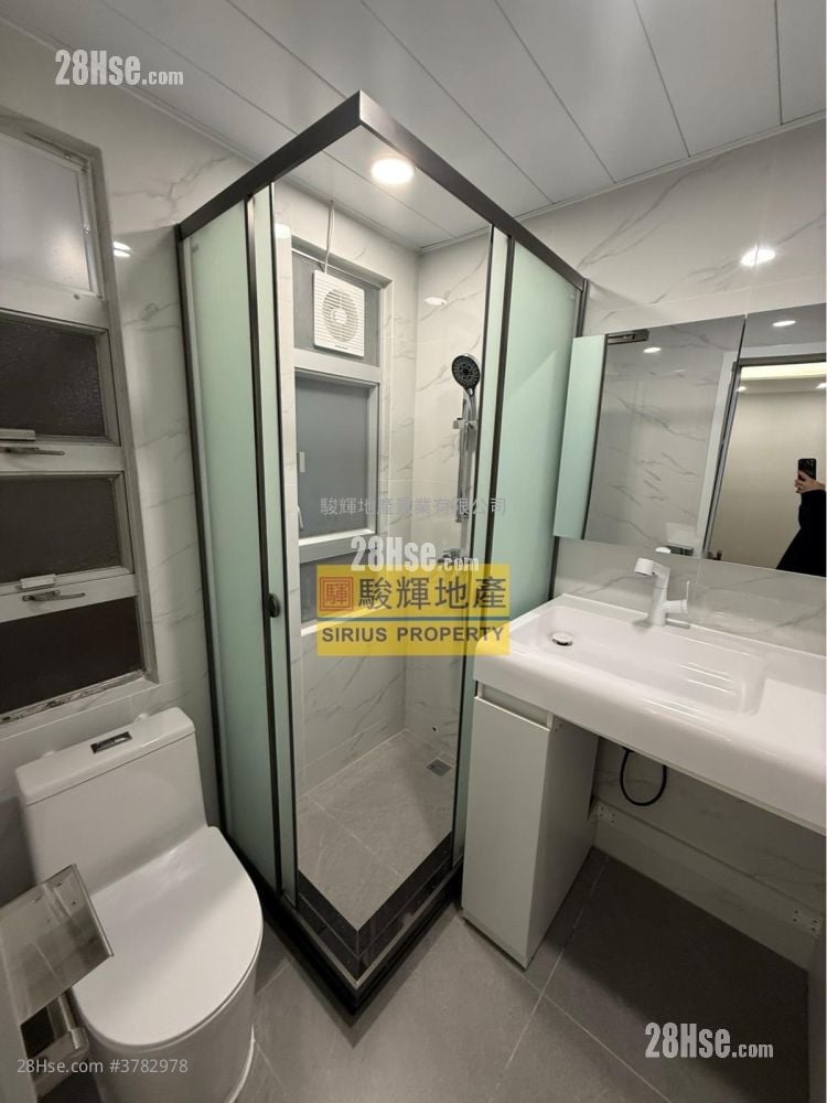 Kin Wong Mansion Rental 100 ft²