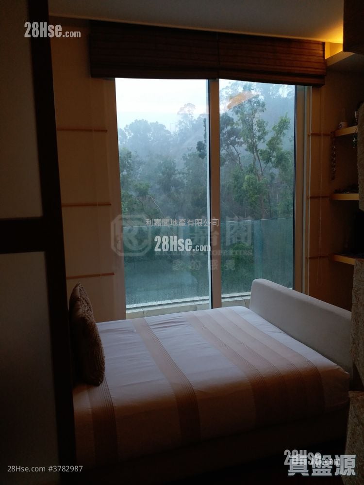 毕架山峰 售盘 4 房 2,638 平方尺