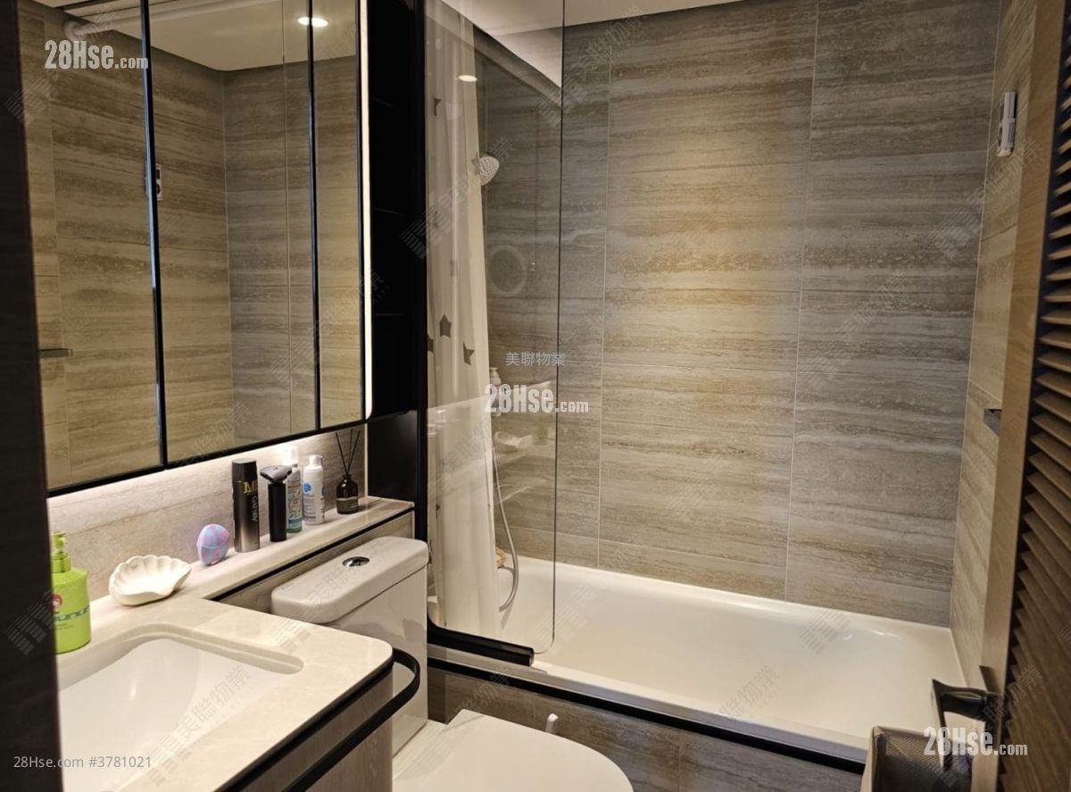 High Park Sell 2 Bedrooms 450 ft²