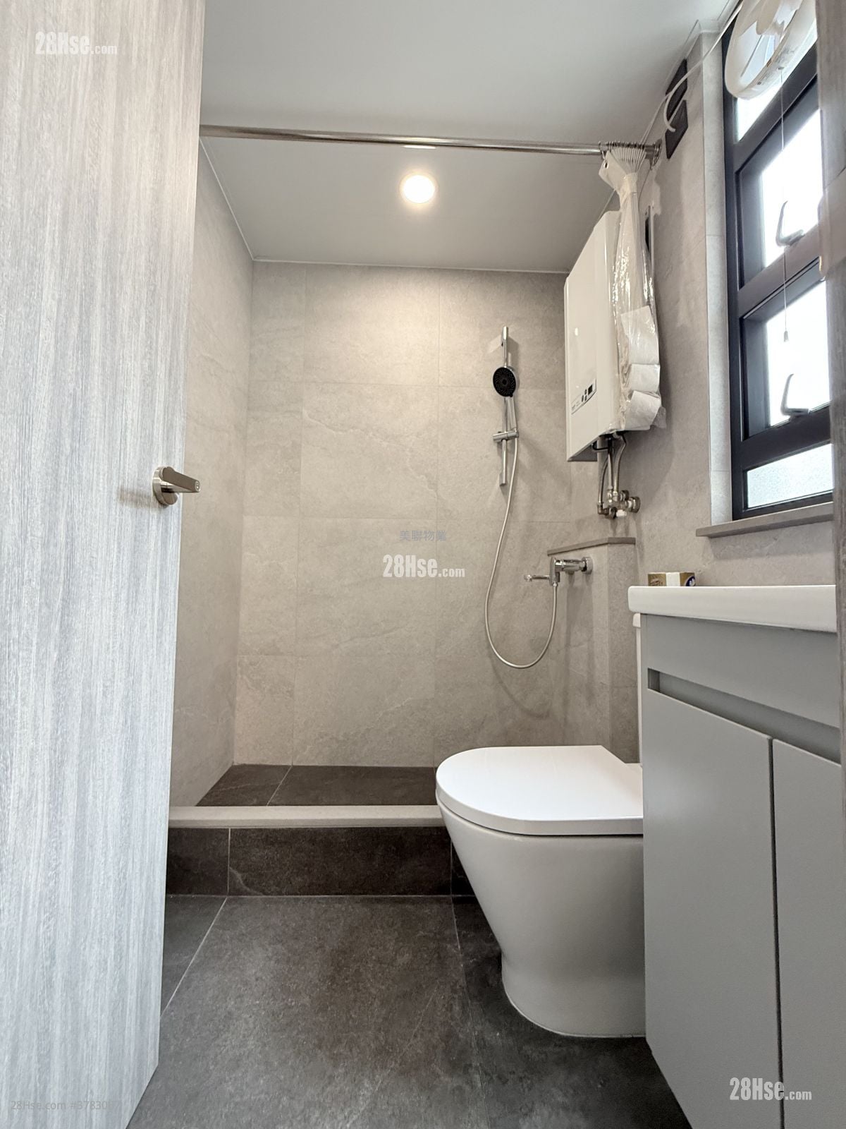 富满大厦 租盘 2 房 , 1 浴室 353 平方尺