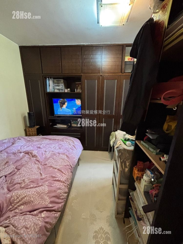 Tung Tao Court Sell 666 ft²