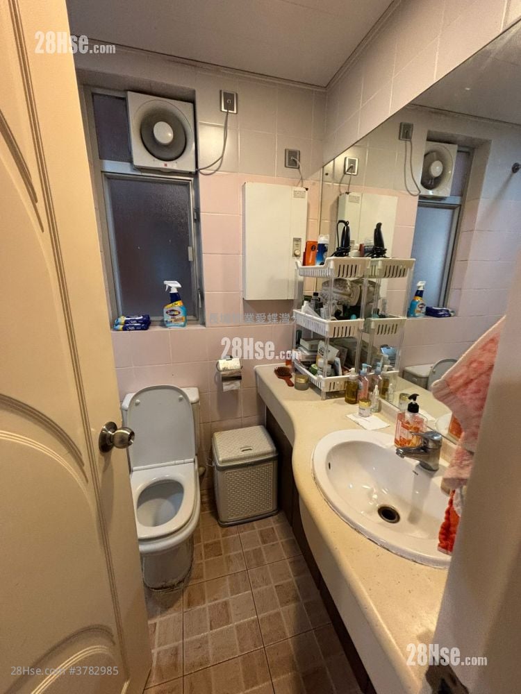 Tung Tao Court Sell 666 ft²