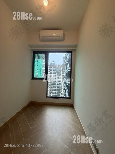 The Haddon Rental 3 Bedrooms 417 ft²