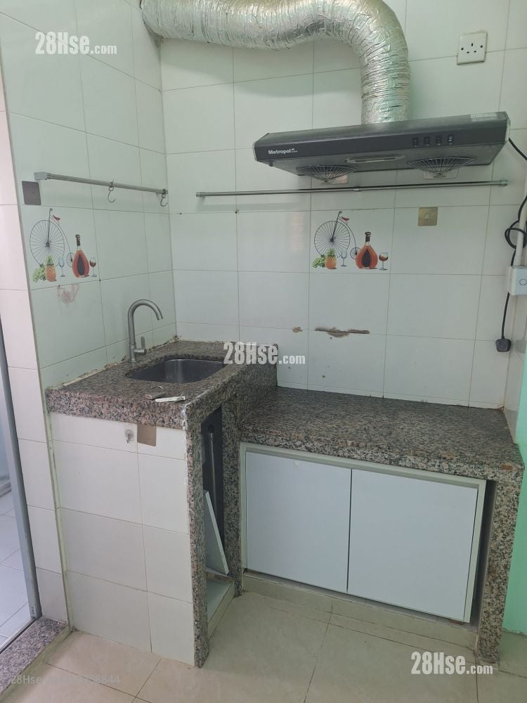 荣华大厦 租盘 2 房 , 1 浴室 313 平方尺