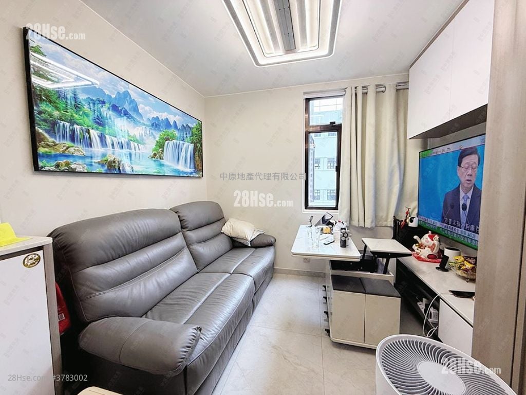 Luk Yeung Sun Chuen Sell 2 Bedrooms 451 ft²