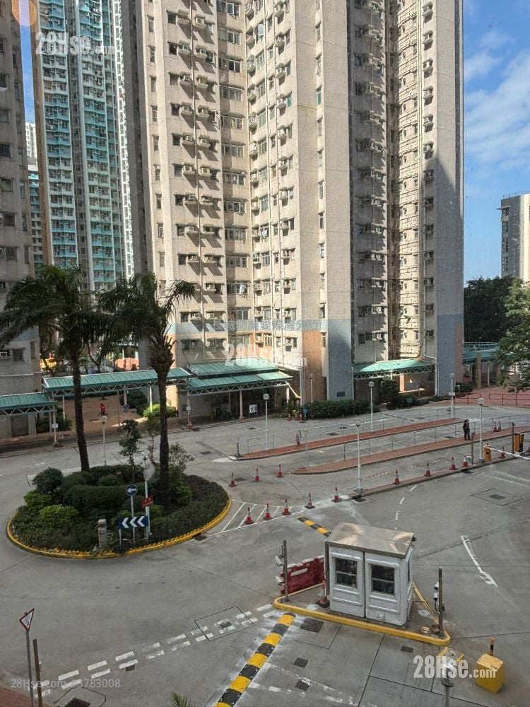 Aldrich Garden Sell 592 ft²