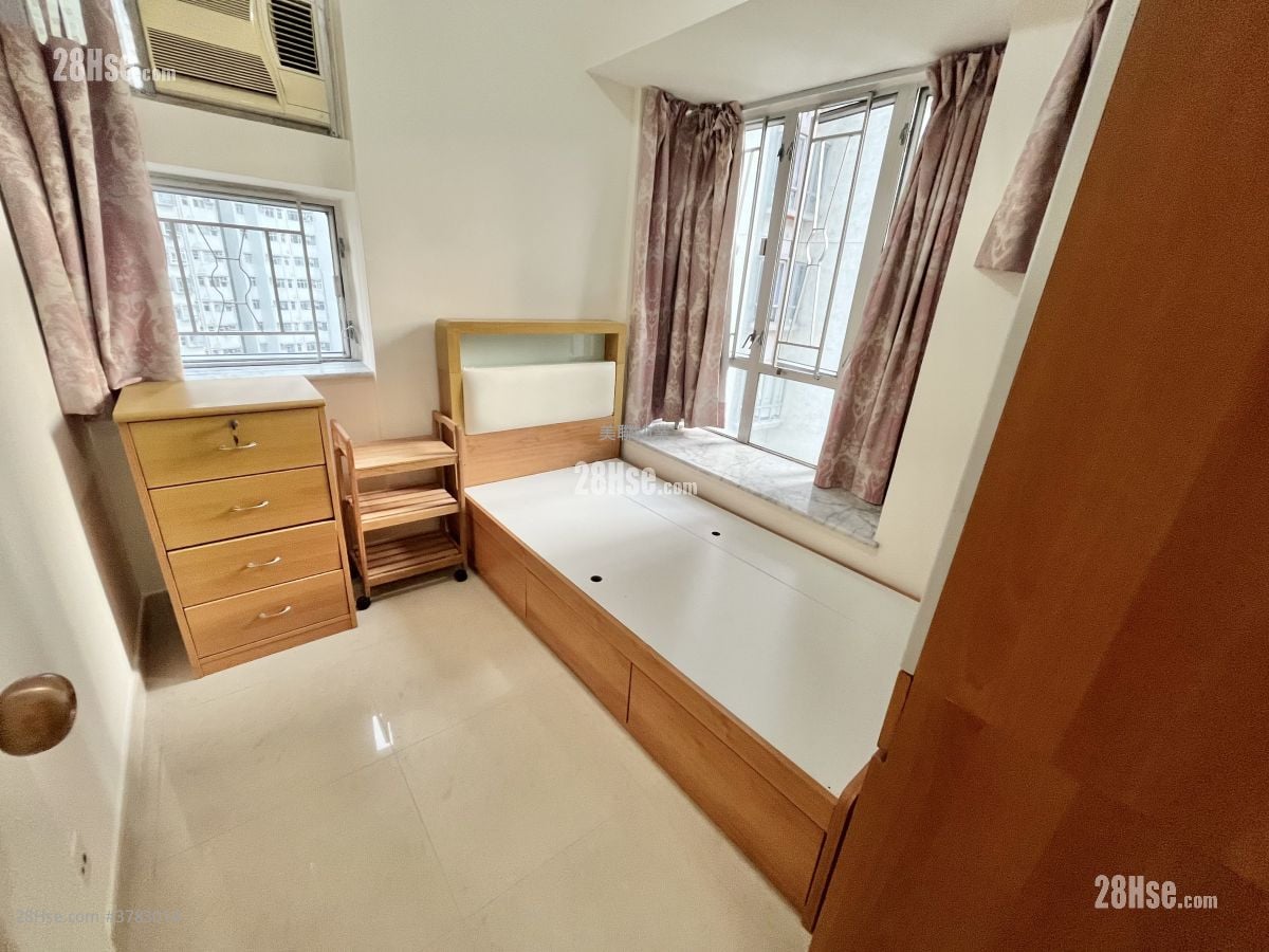 Tsuen King Garden Sell 2 Bedrooms 380 ft²
