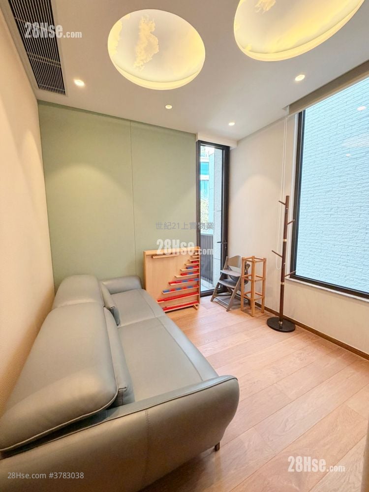 Mont Rouge Sell 5+ Bedrooms , 5+ Bathrooms 5,828 ft²