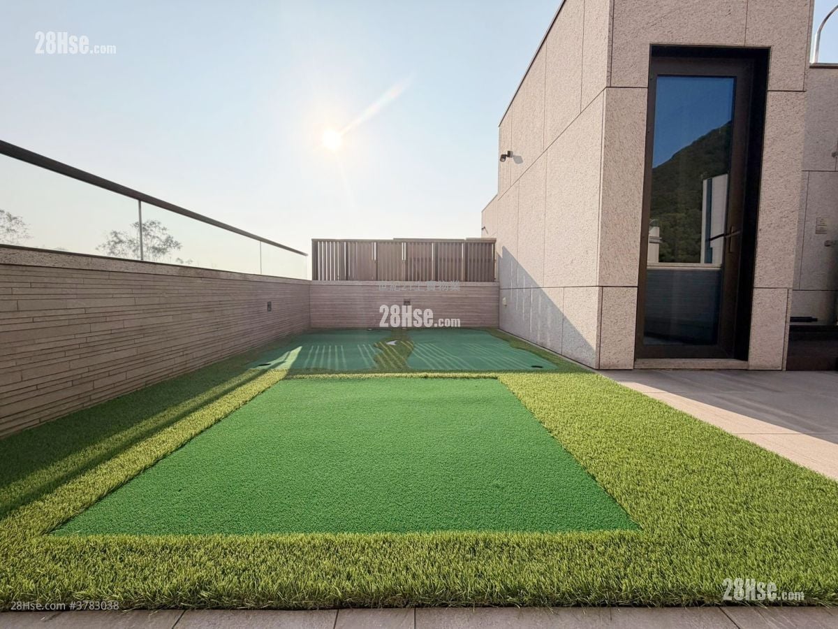 Mont Rouge Sell 5+ Bedrooms , 5+ Bathrooms 5,828 ft²